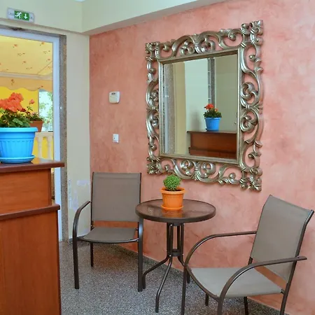 Aparthotel Tasos
